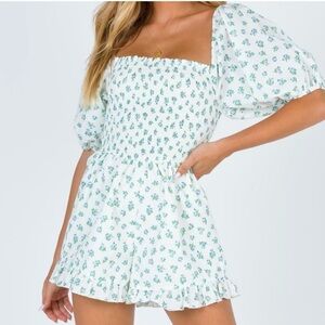 NWOT Princess Polly Floral Romper